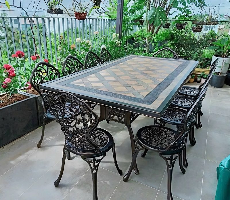 Bàn 8 Ghế Nhôm Đúc Ngoài Trời 2072T