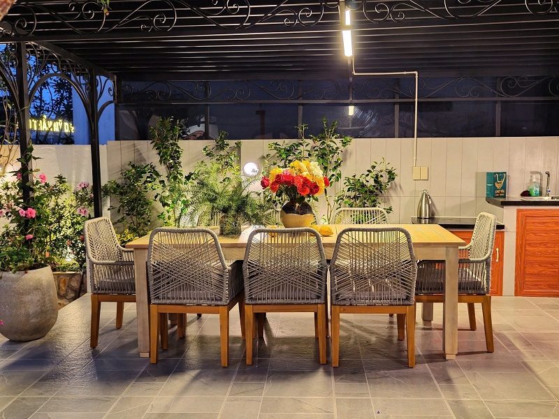 Bàn Ghế Gỗ Sân Thượng Đẹp 2093T