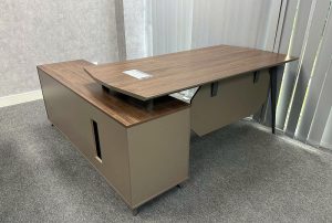 Bàn Làm Việc Hiện Đại 156T