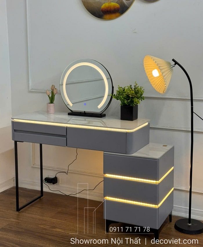 Bàn Trang Điểm Có Đèn 147S
