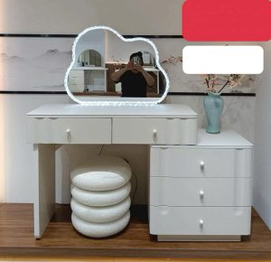 Bàn Trang Điểm Gỗ Đẹp 153S